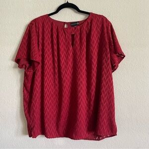 Ryan Wythe woman’s blouse size 1X textured deep red flowy lined festive casual